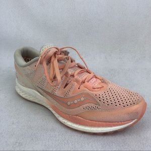SAUCONY | WOMEN'S FREEDOM ISO 2 - PEACH/WHITE 9.5
